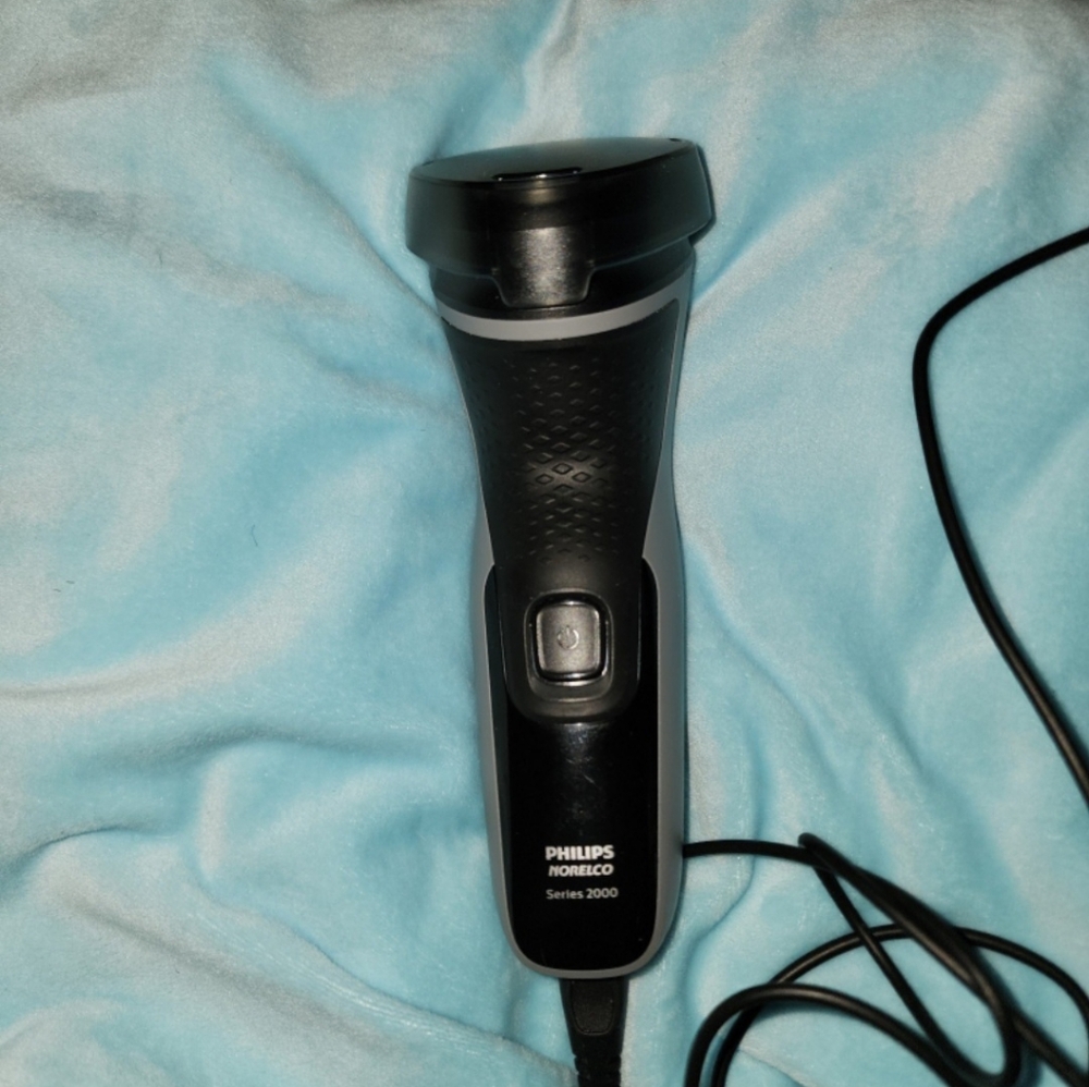 Philips Norelco 2000 Series Razor